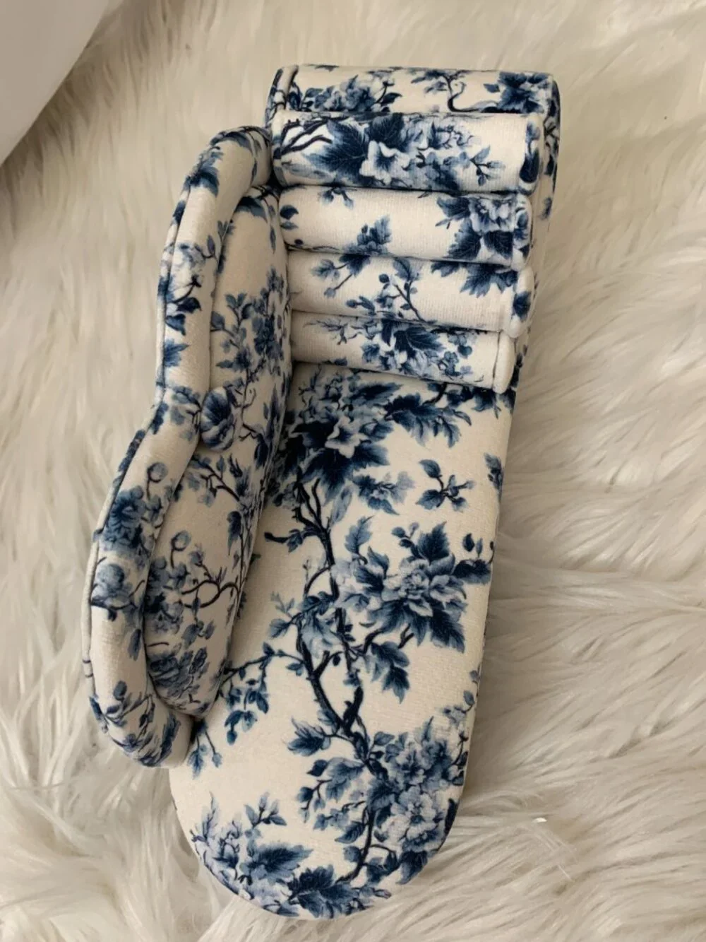 UNBRANDED Floral Printed Mini Chaise Lounge Jewelry Organizer